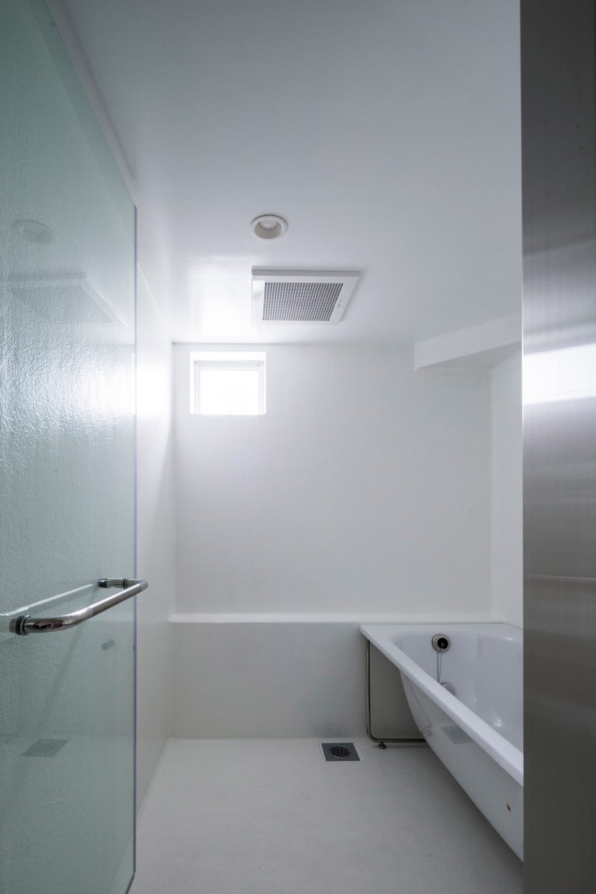 Kumagaya House by Chop + Archi