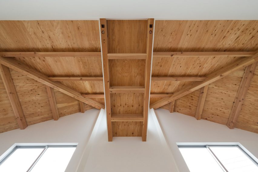 Kumagaya House by Chop + Archi