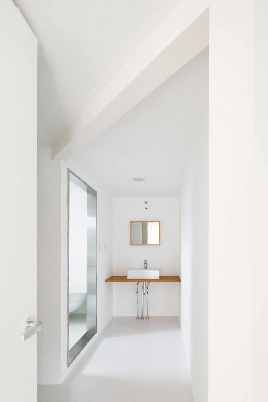 Kumagaya House by Chop + Archi