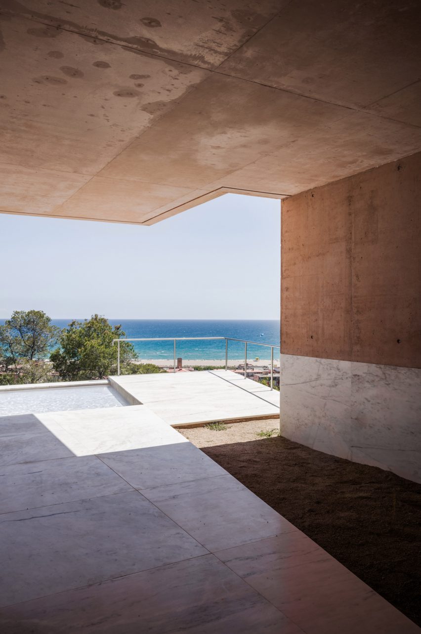 Colien House by Alvaro Siza