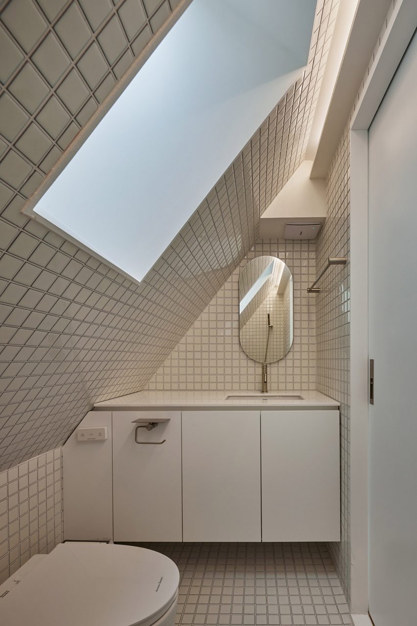 Fillome Building by Sosu Architects