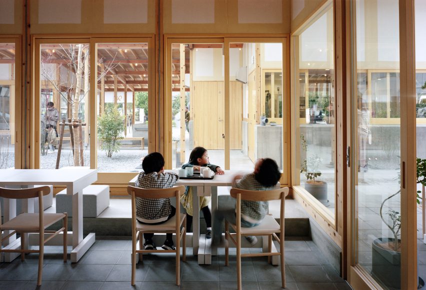 Funamachi Base by Schemata Architects