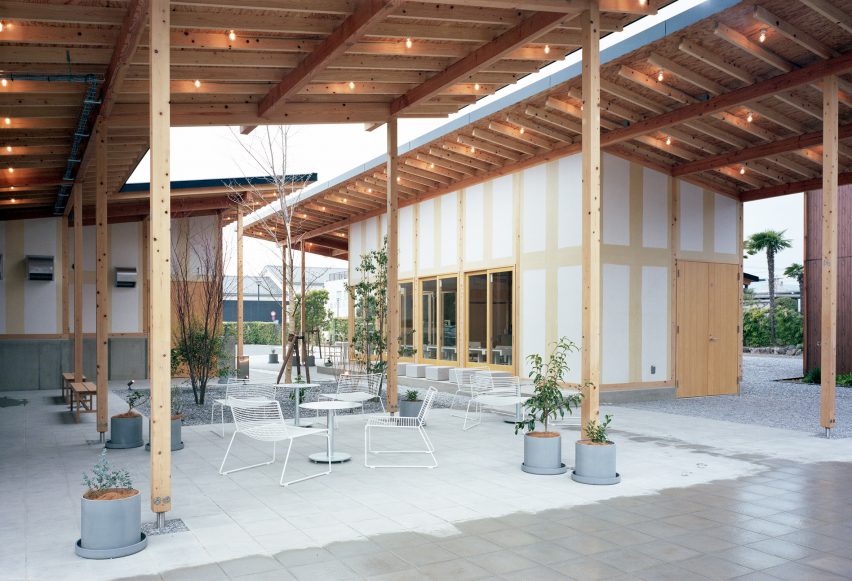 Funamachi Base by Schemata Architects