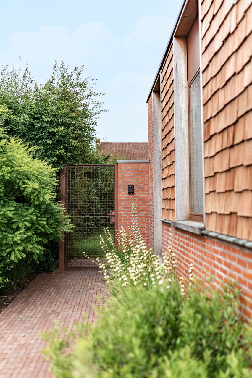 Van Laethem Architecten's garden studio