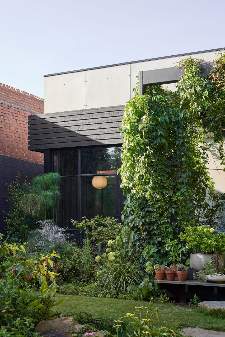 Gardener's House by Splinter Society