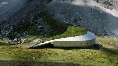 Refuge de Barroude by Snøhetta