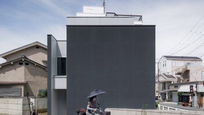 House in Kyobate by Fujiwaramuro Architects