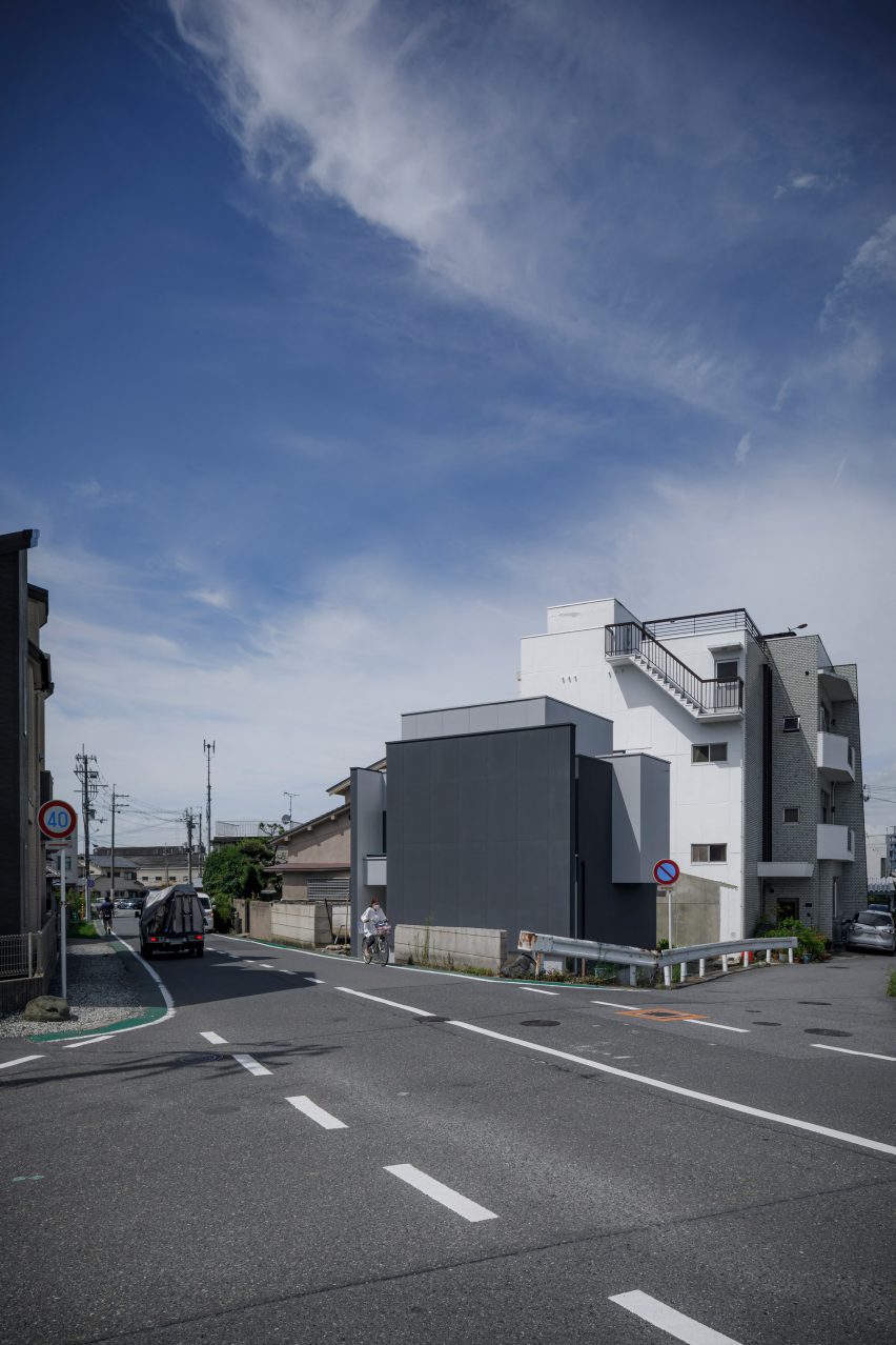 House in Kyobate by Fujiwaramuro Architects