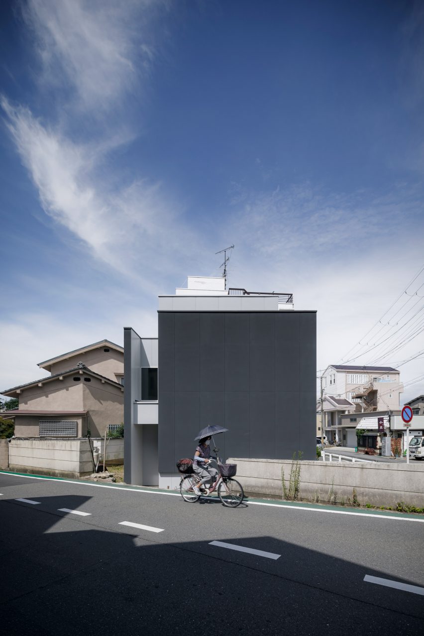 House in Kyobate by Fujiwaramuro Architects