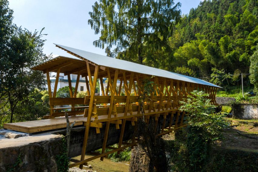 Covered Bridge on Aqueduct by IARA