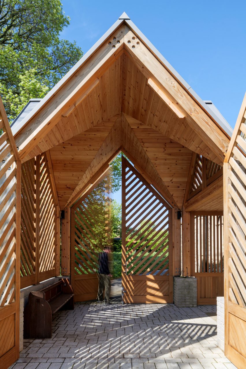 St Leonard's Church by John Puttick Associates
