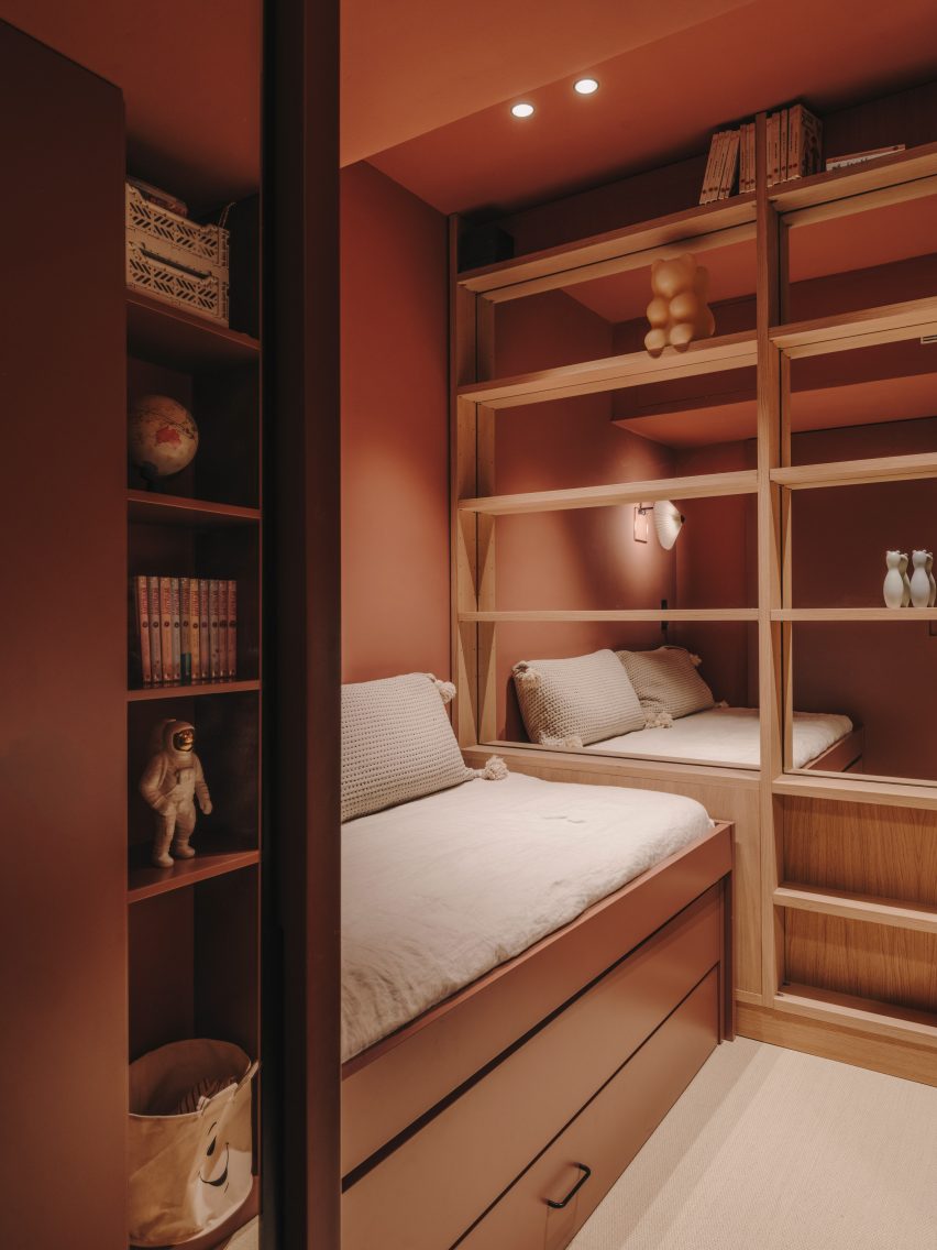 Additional bedroom with inbuilt shelving