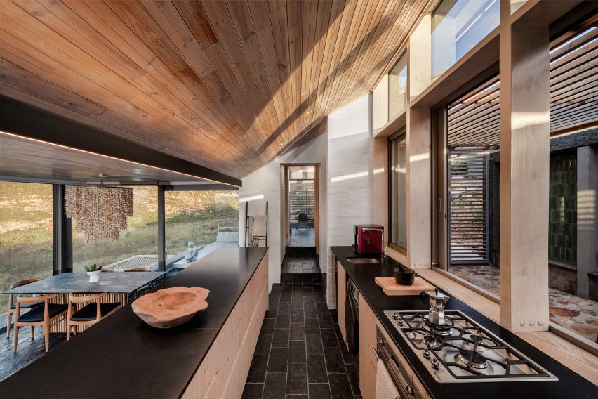 Hyette Riverview by KLG Architects