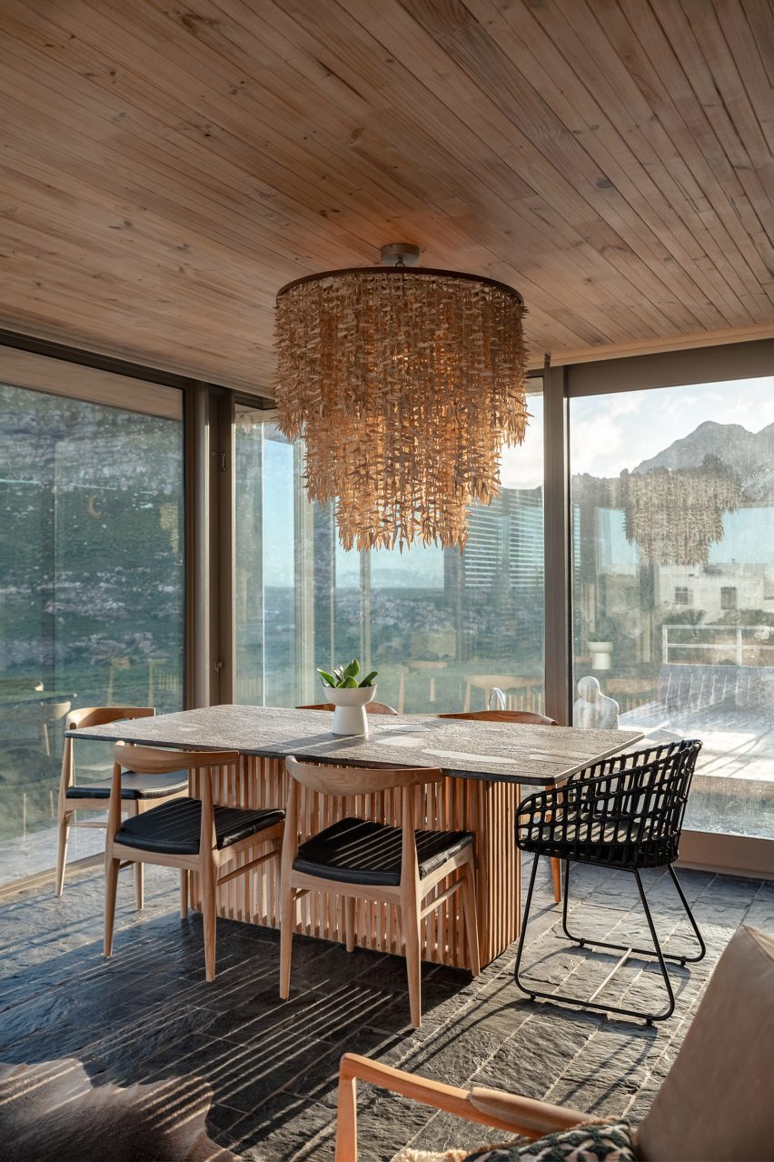 Hyette Riverview by KLG Architects