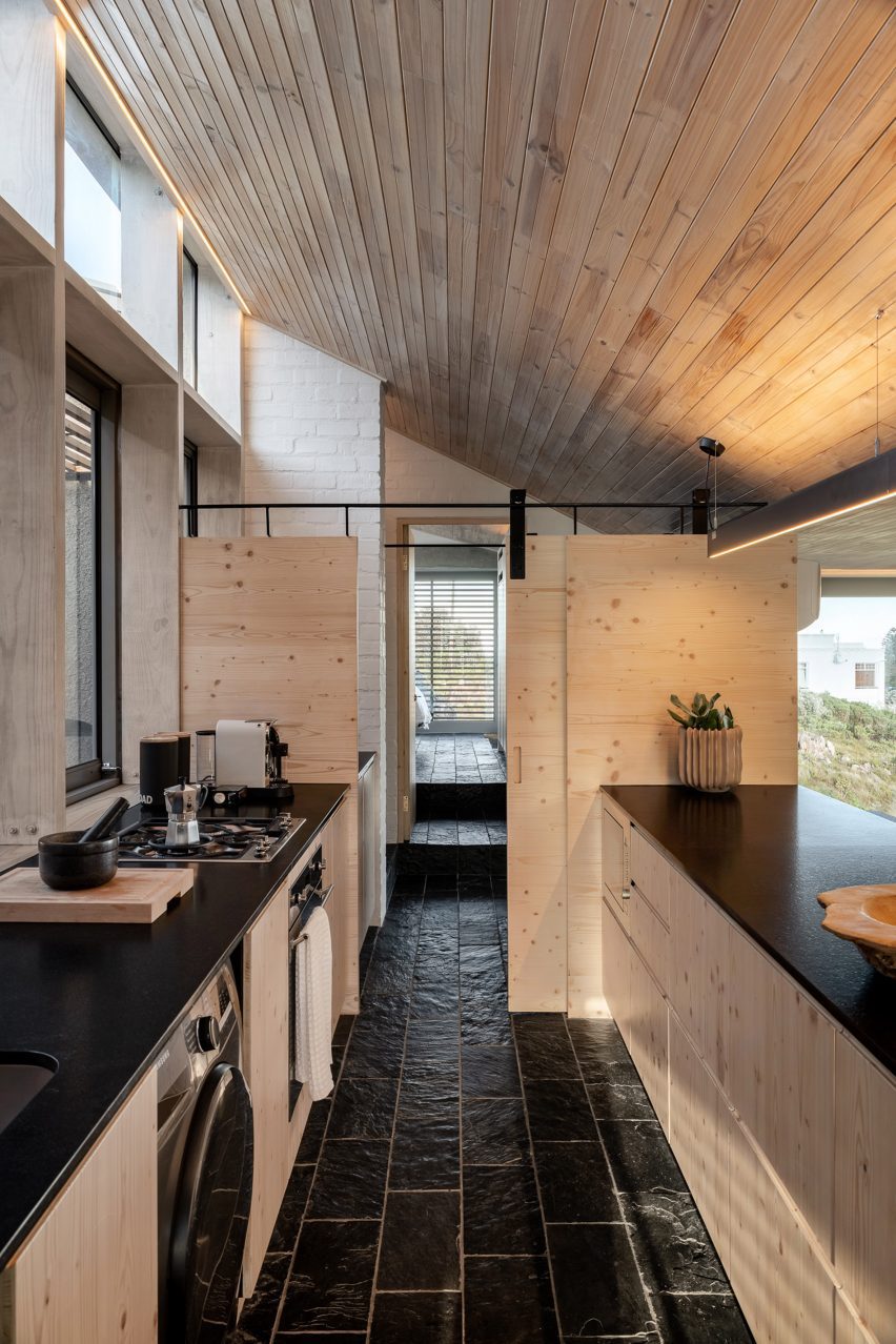 Hyette Riverview by KLG Architects