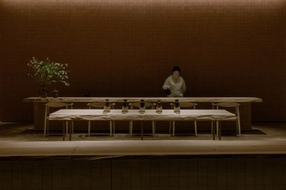 Counter of Theatre tea house and store by Kooo Architects in Beijing