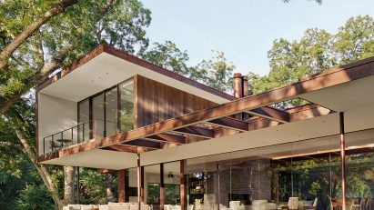 Lakeside retreat by Miró Rivera Architects