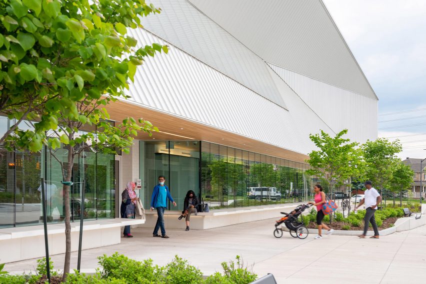 Churchill Meadows Community Centre and Sports Park