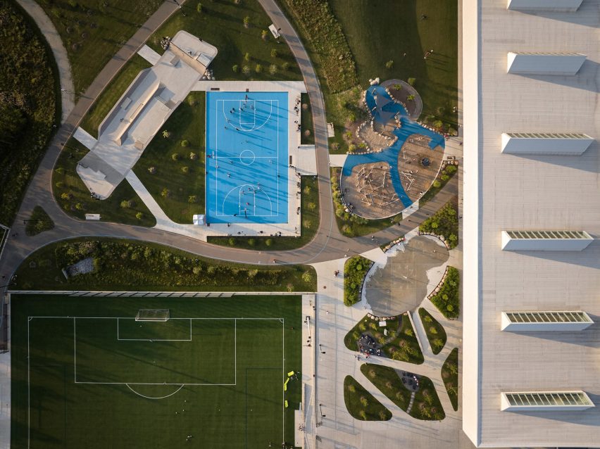 Churchill Meadows Community Centre and Sports Park