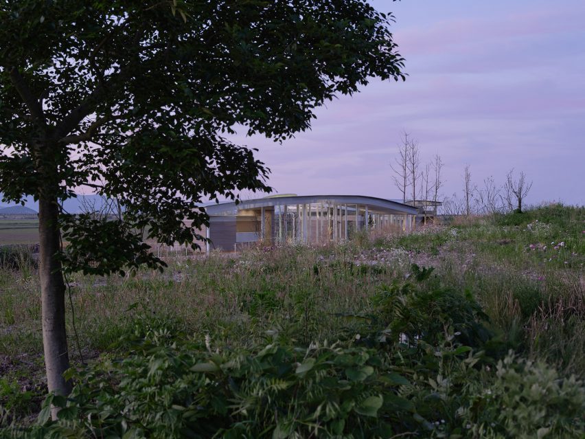 Dongdan Grassland Sea Ruins Station by Mur Mur Lab