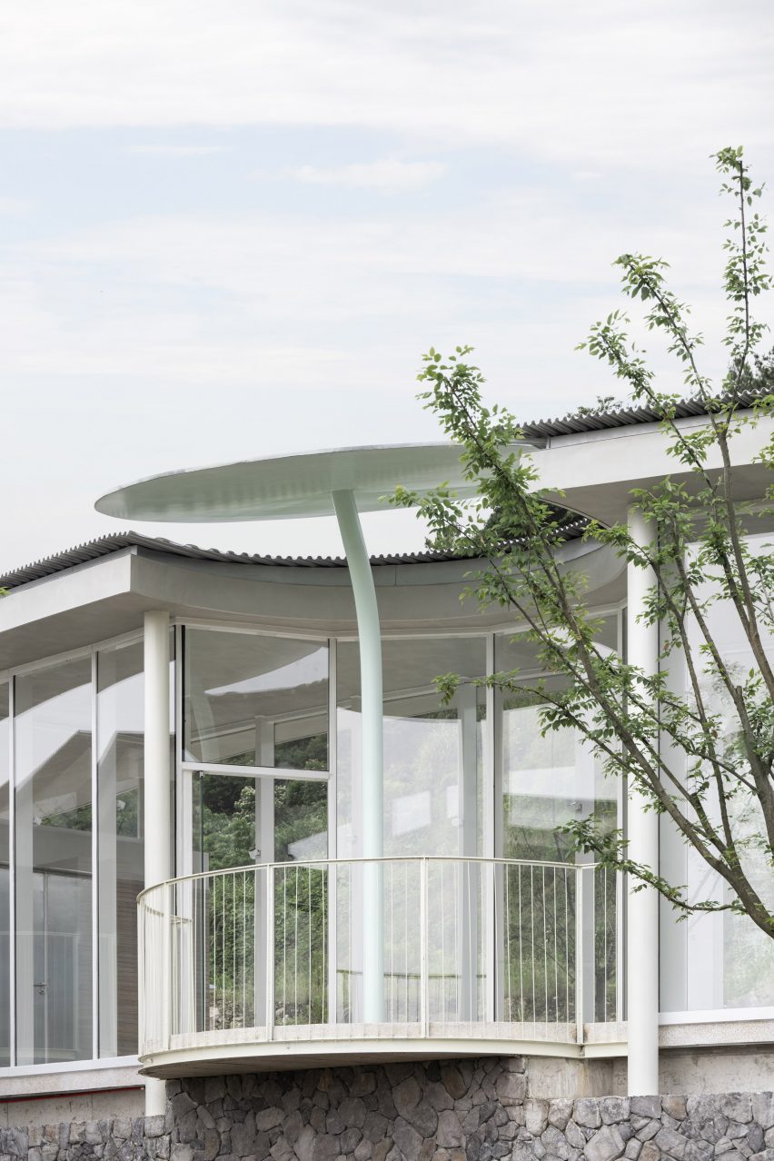 Dongdan Grassland Sea Ruins Station by Mur Mur Lab