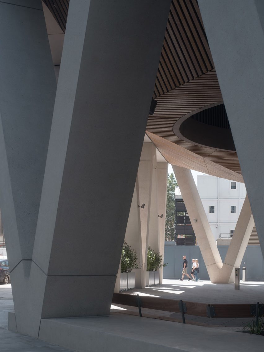 N2 by Lynch Architects