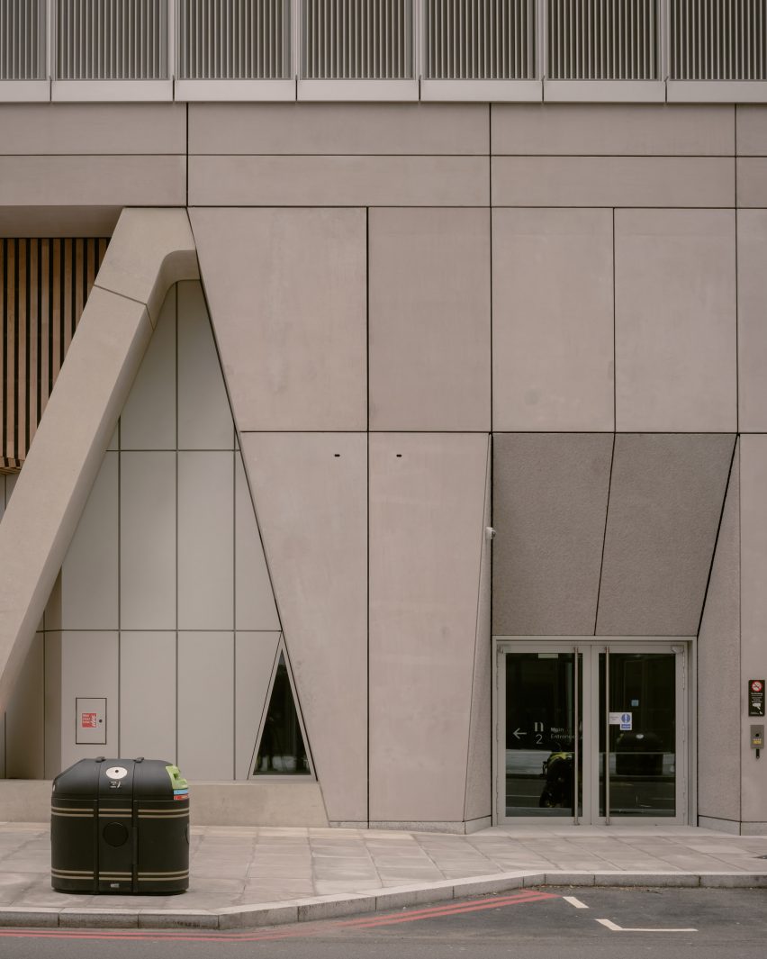 N2 by Lynch Architects