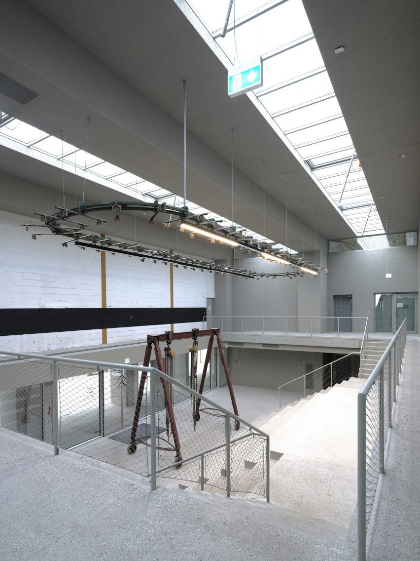 Mladinska Knjiga Printing House by OFIS Arhitekti