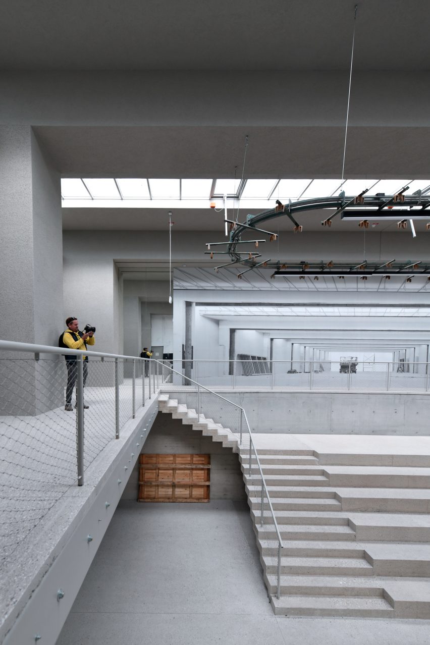 Mladinska Knjiga Printing House by OFIS Arhitekti