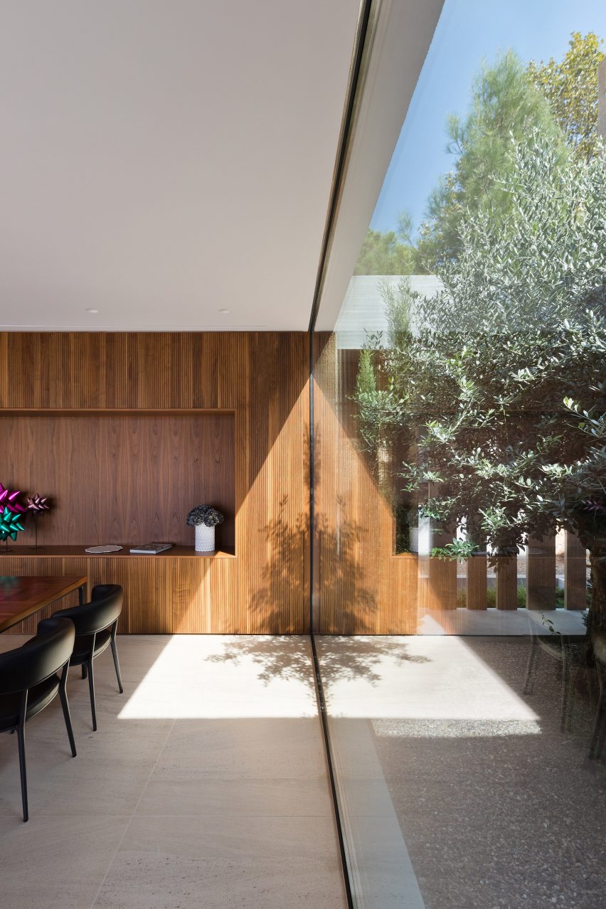 Atrium House by Point27 Architects