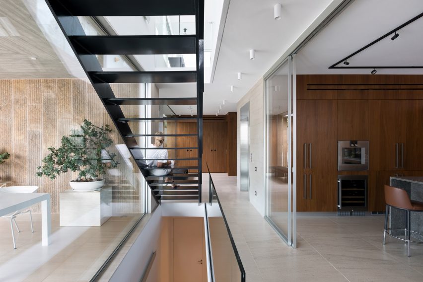 Atrium House by Point27 Architects