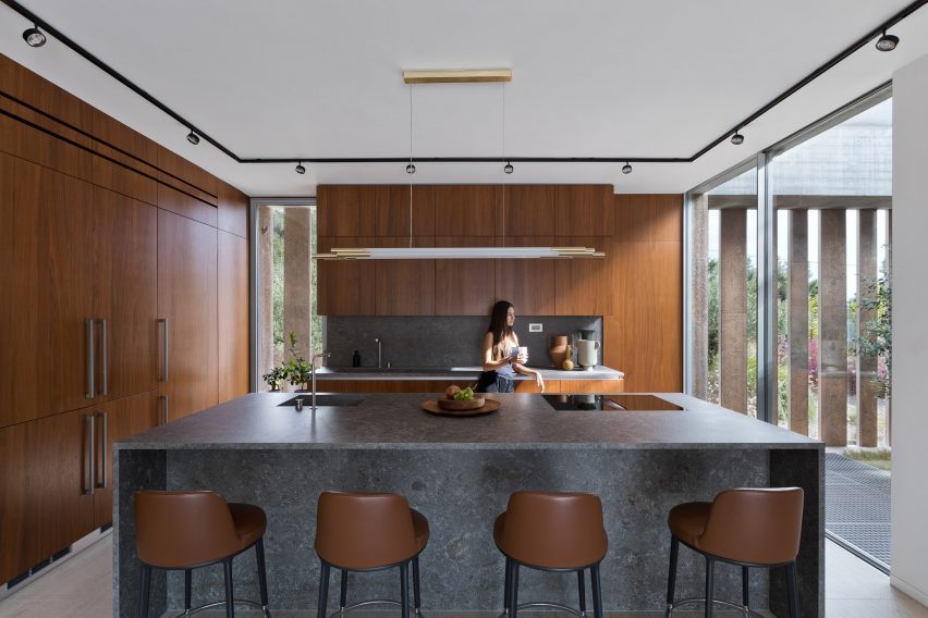 Atrium House by Point27 Architects