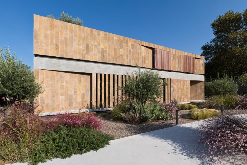Atrium House by Point27 Architects
