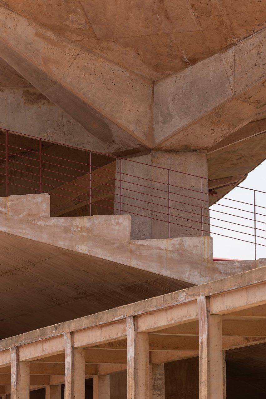 Polideportico by CCA