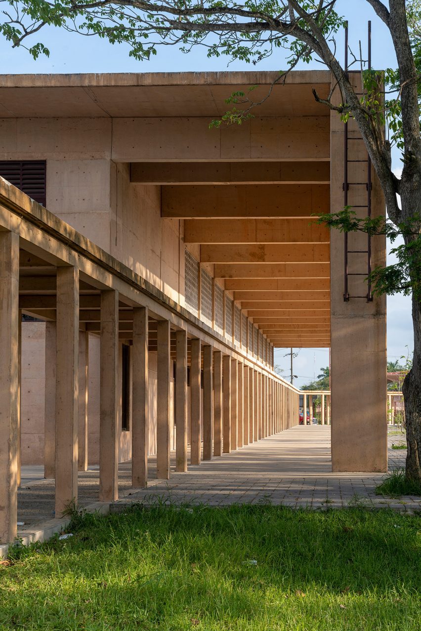 Polideportico by CCA