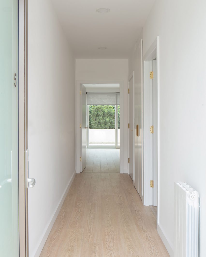 The Residences at Sandford Lodge by Shay Cleary Architects