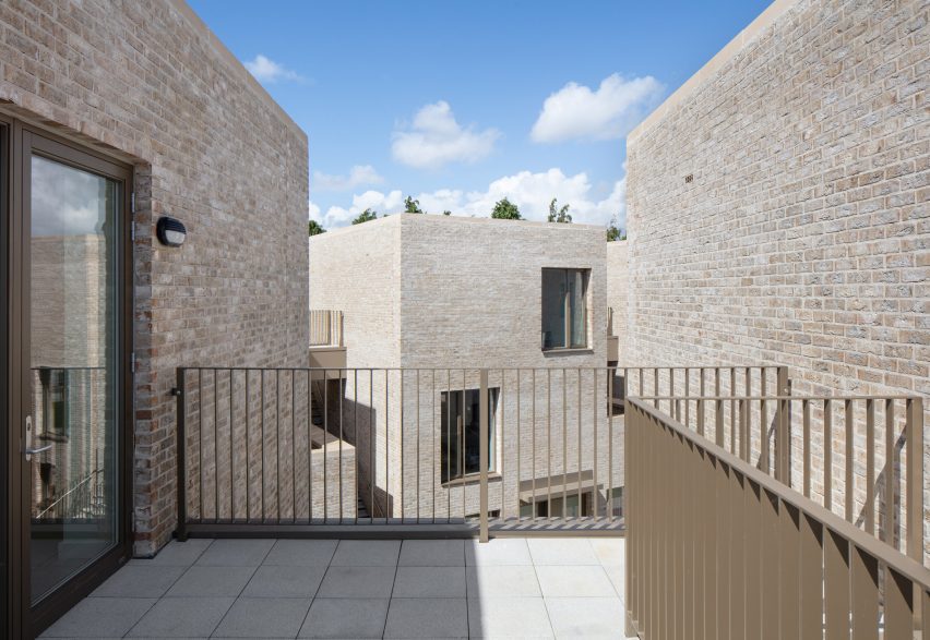 The Residences at Sandford Lodge by Shay Cleary Architects