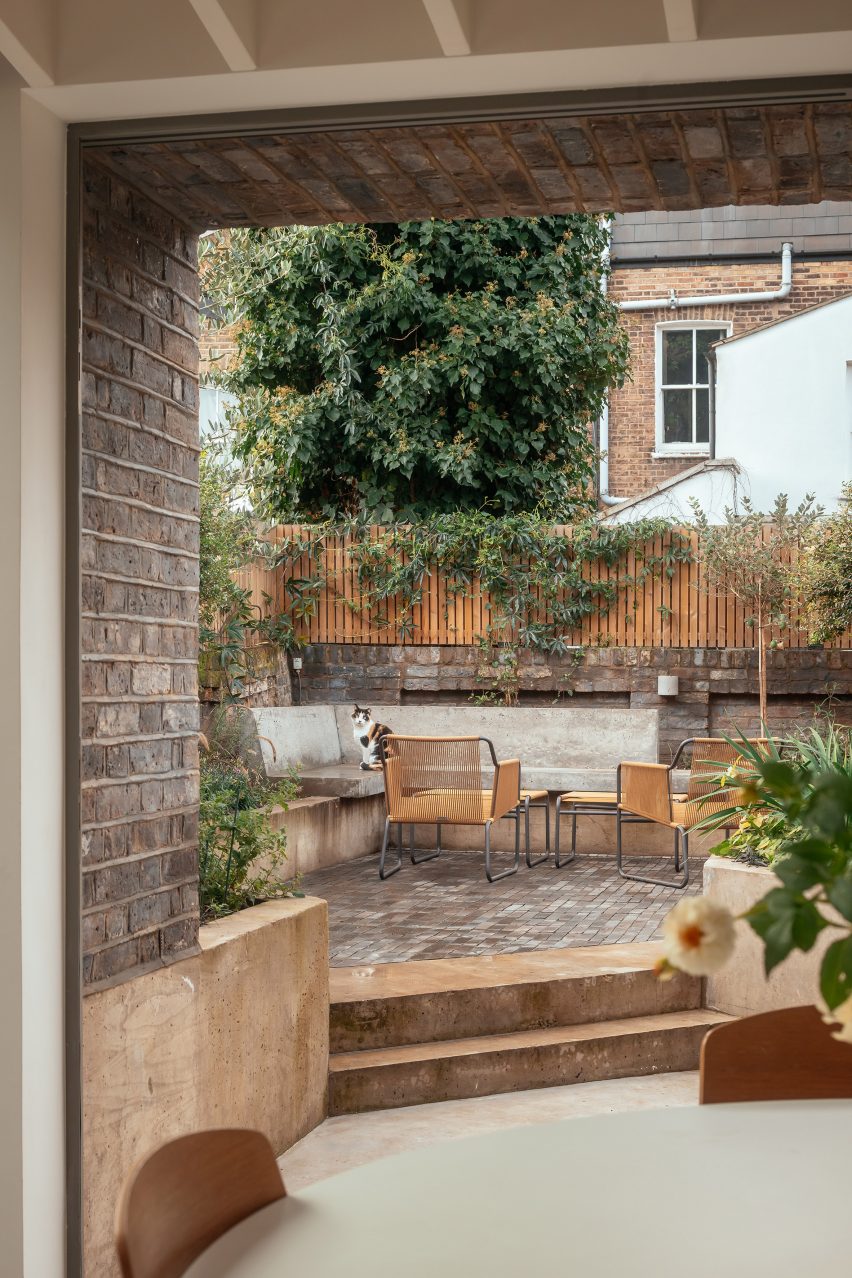 Stoke Newington house extension by VATRAA