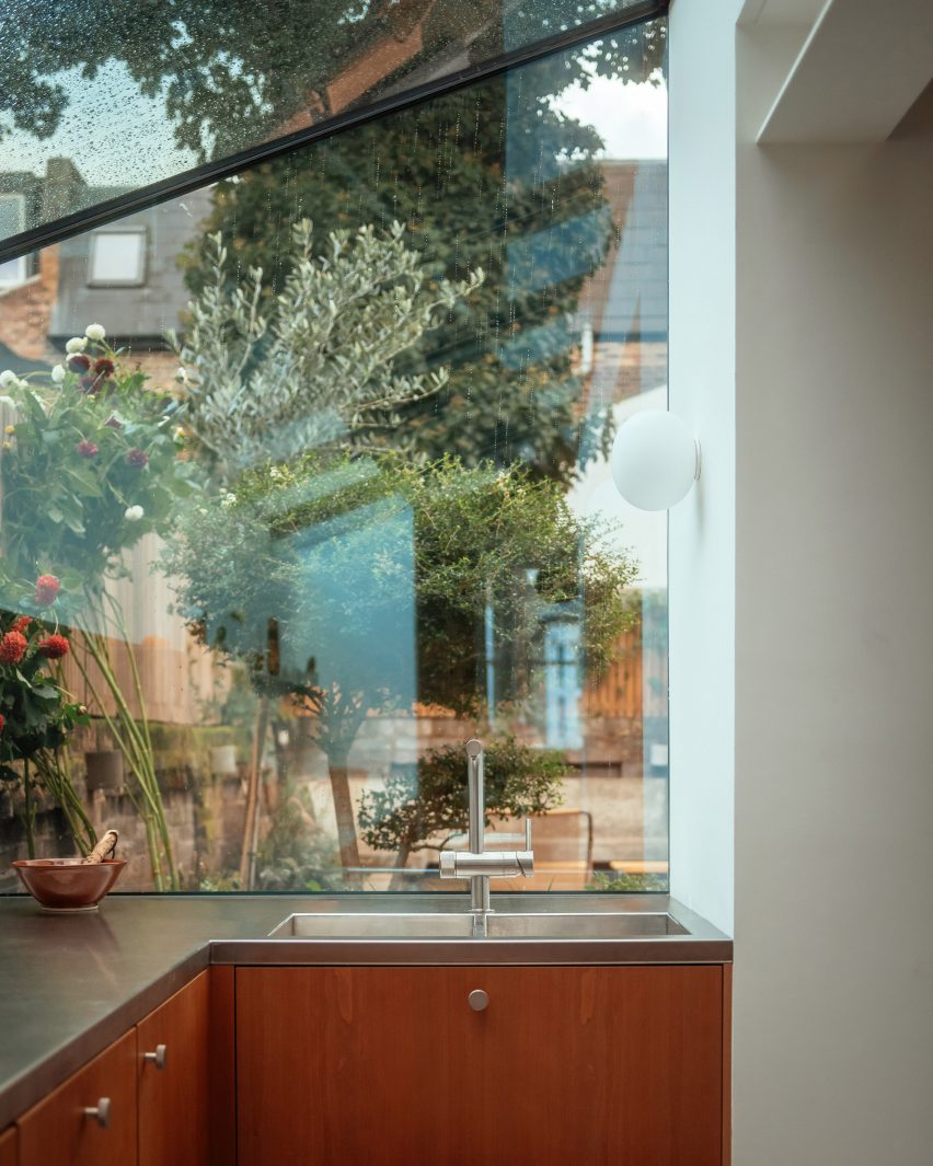 Stoke Newington house extension by VATRAA