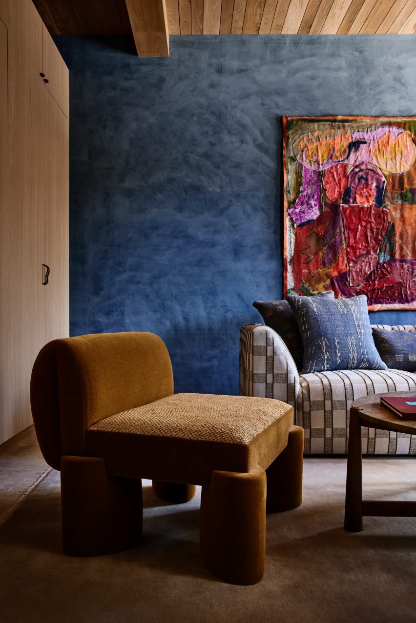Studio City home by Rob Diaz