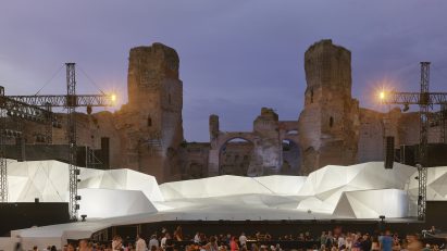 Tosca and Turandot set design by Studio Fuksas