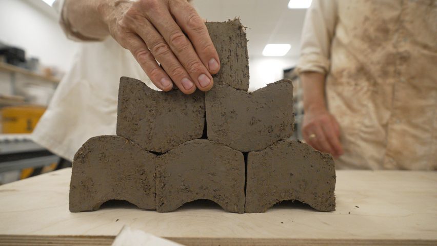 Extruded cob brick production by Tavs Jorgensen
