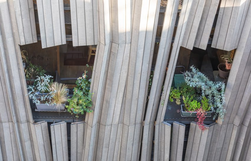 Yama-Tani housing in Paris by Kengo Kuma & Associates