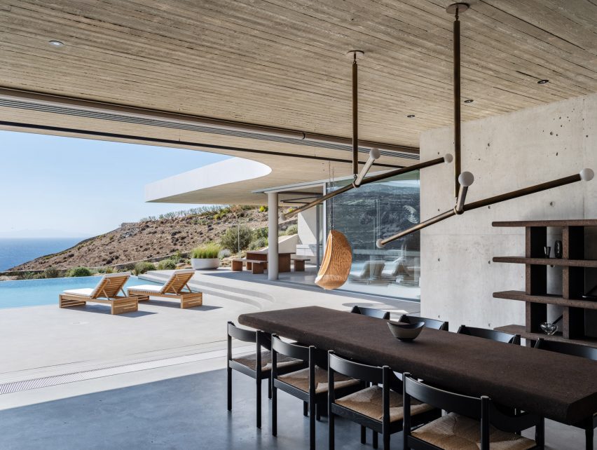 Aimasia Residence by Tom Design and A31 Architecture