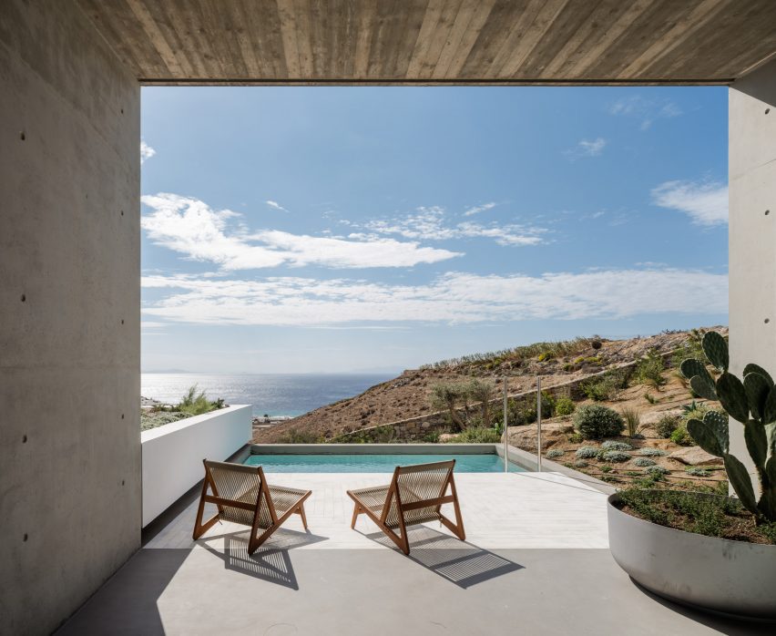 Aimasia Residence by Tom Design and A31 Architecture