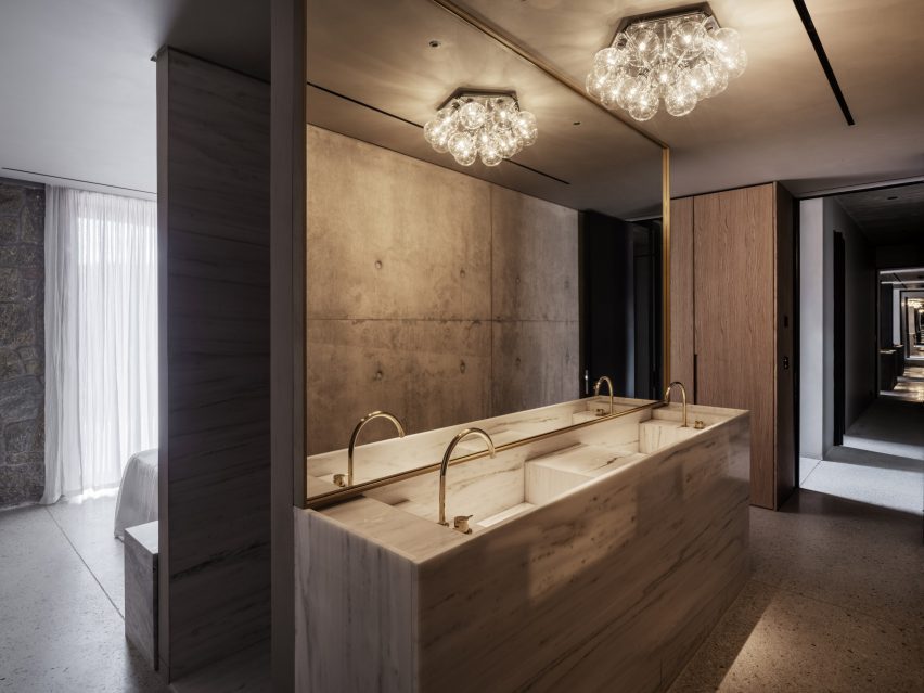 Aimasia Residence by Tom Design and A31 Architecture