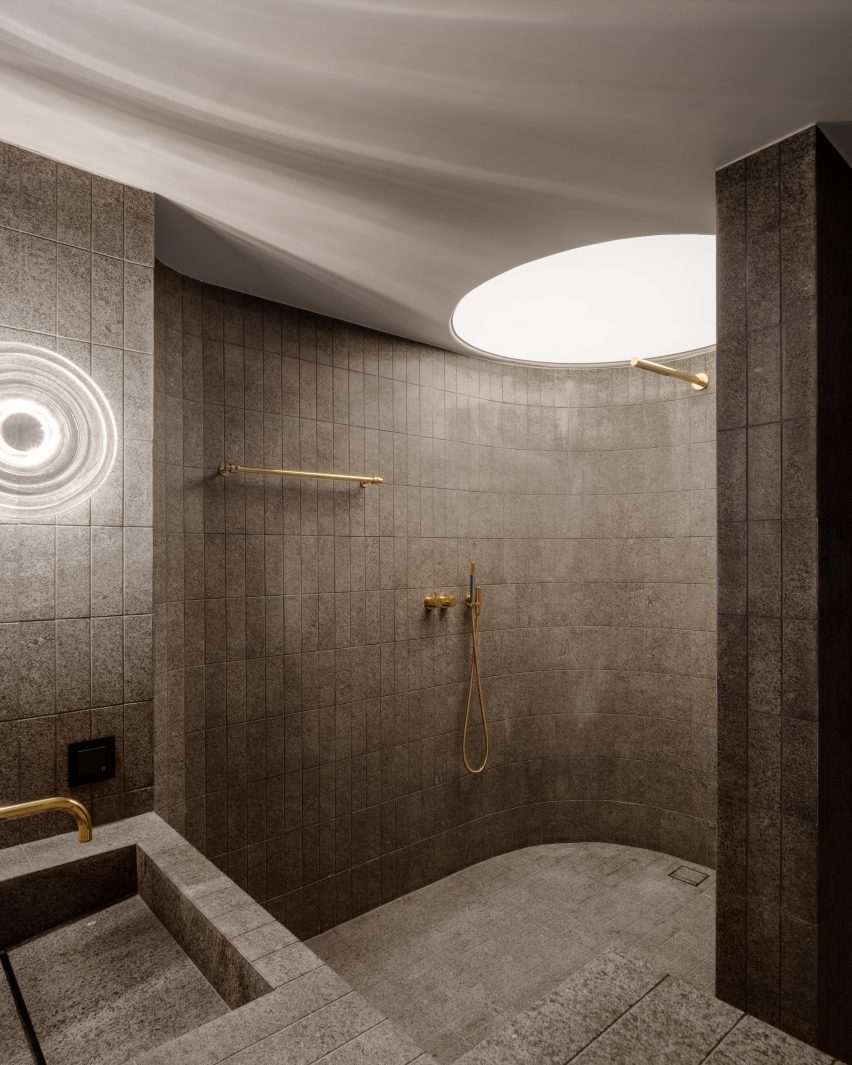 Aimasia Residence by Tom Design and A31 Architecture