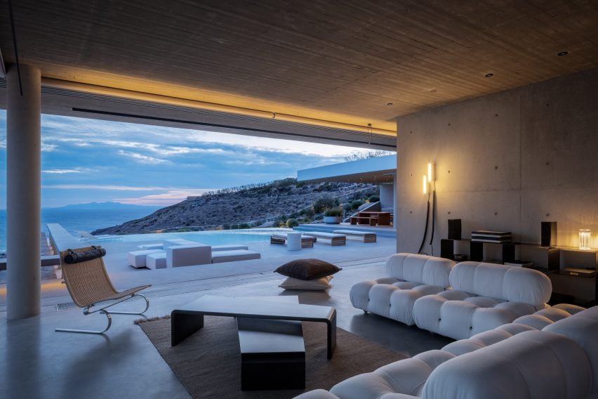Aimasia Residence by Tom Design and A31 Architecture