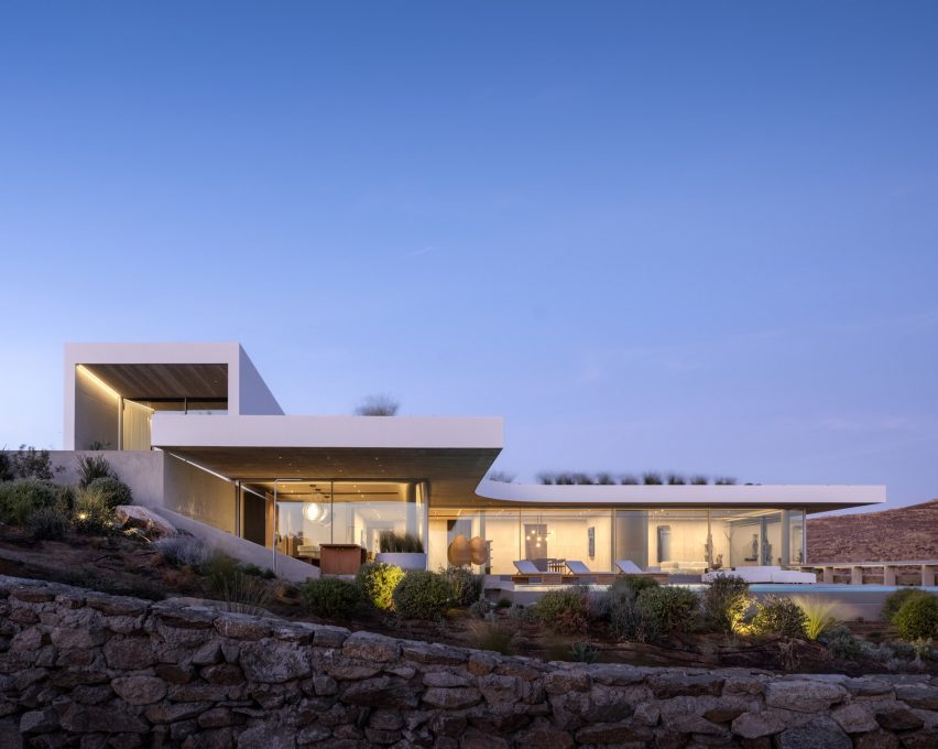 Aimasia Residence by Tom Design and A31 Architecture