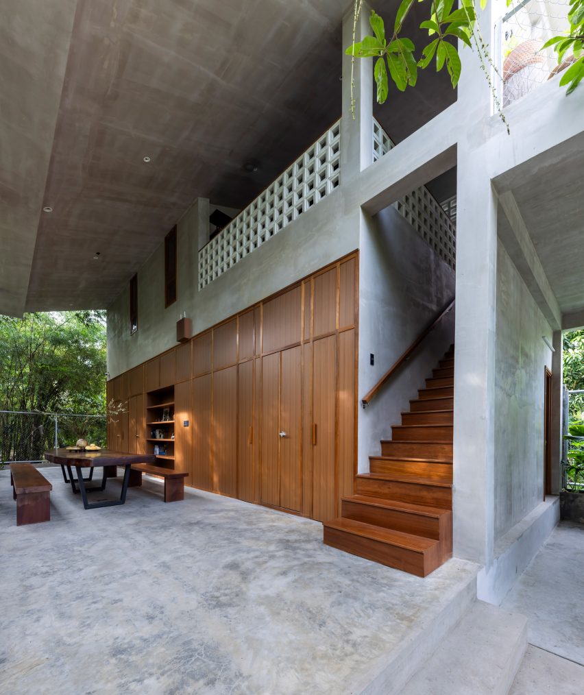 Anchor House by MM++ Architects
